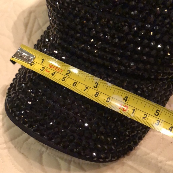 🧢Sparkle Faceted Black Acrylic Stones front, pain back, snap close extender. - Picture 9 of 9